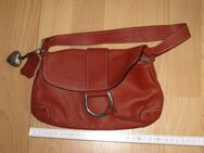 Handtasche, Leder, Made in Italy, rostrot, neu, nie benutzt, mit kurzen Trageriemen - Sehnde