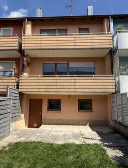 Reihenmittelhaus in ruhiger und sonniger Lage ***RESERVIERT*** - Lehrberg