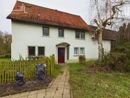 Sofortkauf-Angebot: Handwerker aufgepasst, Einfamilienhaus mit Scheune und großem Grundstück zu verkaufen - Vippachedelhausen