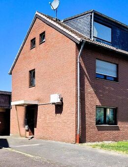 **Ein Zuhause für Generationen: 3-Familienhaus mit Wohlfühlfaktor** - Frechen