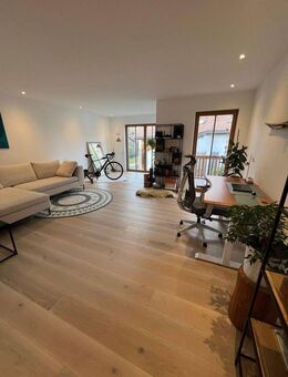 Neuwertige 3-Zimmer-Wohnung mit Balkon - Oberhaching