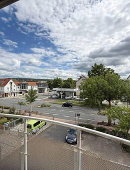Charmante 1-Zimmer-Wohnung mit Balkon und Stellplatz in Zentraler Lage von Forchheim - Forchheim (Bayern)