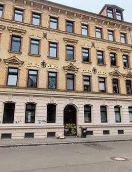 3 Raum Wohnung mit Einbauküche, Tageslichtbad mit Wanne und Dusche - Leipzig