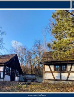 Attraktives Architektenhaus mit unverbaubarer Weitsicht, Garage, Carport und 2 Fachwerk-Gartenhäuser - Würzburg