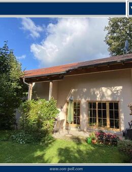 Viel Grund - viel Wohnfläche: Einfamilienhaus mit spektakulär hohem Dachstudio und Naturgarten - Bruck