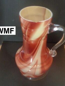 Henkevase von WMF weinrot-creme Opalinglas - Kuchen