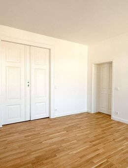 Erstbezug nach Kernsanierung: Stilvolle Altbauwohnung im Herzen der Neustadt - Brandenburg (Havel)