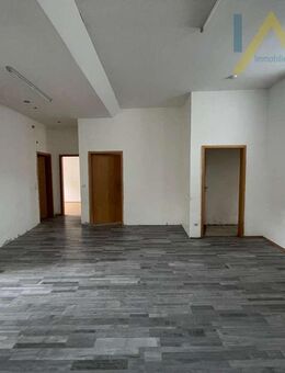 Reihenbungalow mit Renovierungspotential mit 3 Zimmern im beliebten Viertel Hennenbach zu verkaufen - Ansbach
