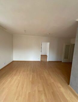 2 Zimmer Wohnung inmitten von Krefeld.. - Krefeld