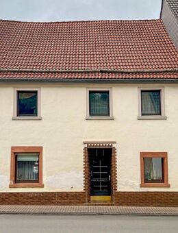 Charmantes Reihenendhaus mit Ausbaupotenzial und Scheune - Lissendorf