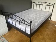 Bett mit Matratze und Bettwäsche komplett - Ingolstadt