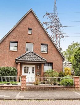 Gepflegtes 1-2 Familienhaus mit zwei Garagen in familienfreundlicher Lage von Lüssum-Bockhorn - Bremen