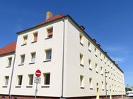 Erstbezug nach Sanierung - Geräumige 3-Raum Wohnung in schöner Wohnlage - Bitterfeld-Wolfen