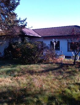 renovierungsbedürftiger freistehender Winkelbungalow in ruhiger Lage - Kaiserslautern