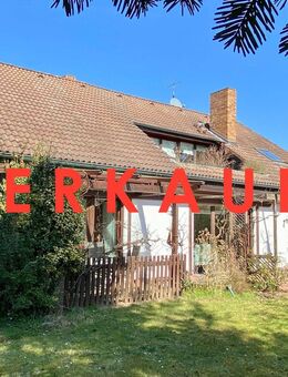 Attraktives Wohnhaus mit herrlichem Garten - Langensendelbach