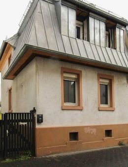 Sanierungsbedürftige DHH: Realisieren Sie selbst das Zuhause Ihrer Träume in Frankfurt-Höchst - Frankfurt (Main)