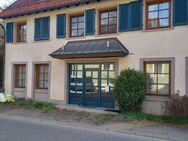 Geräumige 1,5 Zimmer Wohnung mit Einbauküche in Gomadingen-Dapfen - Gomadingen
