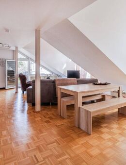 Vermietete Dachgeschosswohnung mit Potenzial für Anleger - Kulmbach