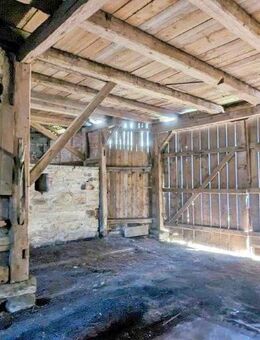 Großes Einfamilienhaus mit Scheune. - Auengrund