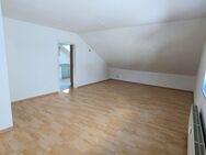 Charmante Dachgeschosswohnung in zentraler Lage - Merseburg