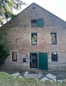 Stilvoll restauriertes Einfamilienhaus auf einem Schlosshof in Gräfrath/Haan - Solingen (Klingenstadt)