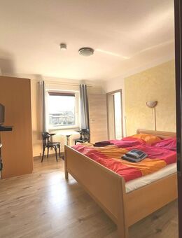 Vielfältige Immobilie mit ca. 1.200 m² Fläche im Knüllwald - ideal für Seminare, Monteure. - Knüllwald