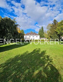 Historisches Herrenhaus mit Parkanlage - Villingen-Schwenningen
