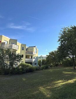 Helle 2-Zimmer- ETW mit EBK, 2x Pkw-Stellplatz in Cortendorf - PROVISIONSFREI - - Coburg