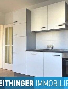 Lichtdurchflutete, charmante 3,5 Zi.-Mietwohnung in begehrter Lage von Singen - Singen (Hohentwiel)