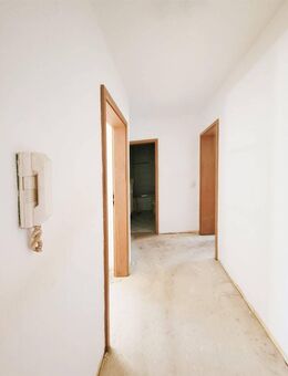 **RESERVIERT** Zentral wohnen mit Balkon & Tiefgarage - 2-Zimmer-Wohnung mit Gestaltungsspielraum! - Neustadt (Aisch)