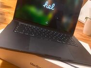 MacBook Air 15" (2023) - Apple M2 mit 8‑Core CPU und 10-core GPU - 8GB RAM - SSD 512GB - Berlin Spandau