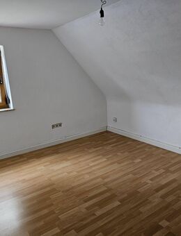 Schöne 4 Zimmer Dachgeschosswohnung in Riedlingen - Riedlingen
