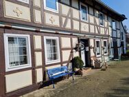 Doppelhaushälfte ( Einzelbaudenkmal ) mit Nebengelass und Garage - Seesen