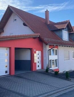 Mehrfamilienhaus mit 3 vermieteten Wohneinheiten - Lisberg