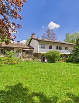 Charmantes Einfamilienhaus mit abgeschlossener Einliegerwohnung in traumhafter Süd-West-Lage - viel Platz, viel Potenzial, viel Natur - Zwiesel