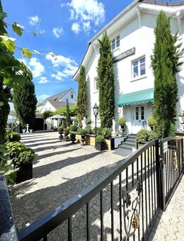 Beliebtes Weinlokal, zwei großzügige Wohnungen plus 4 Studenten Apartments - voll vermietet! - Oestrich-Winkel