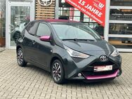 Toyota Aygo, x-style Musikstreaming Spurhalteass, Jahr 2020 - Steinfurt