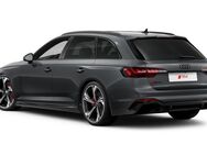 Audi RS4, Avant Audi 4 Avant, Jahr 2022 - Arnsberg