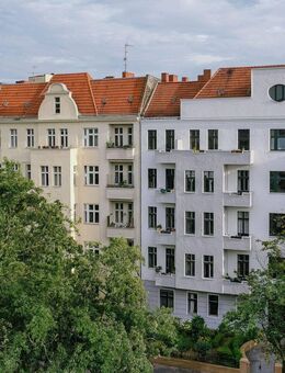 Bezugsfreie, gemütliche 2-Zimmerwohnung in schönem Altbauhaus - provisionsfreier Kauf! - Berlin