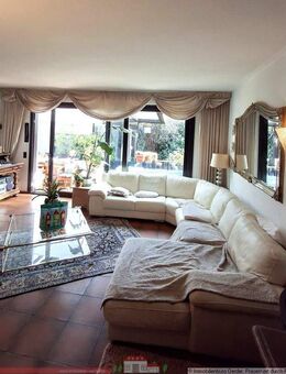 Nicht von der Stange! Großzügiges Wohnen mit innovativer Gebäudetechnik ( FBH, PV Erdwärmepumpe) - Leverkusen