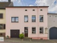 DIREKTE GRENZE: GEPFLEGTES WOHNHAUS MIT 4 SZ, 2 BÄDERN, GARTEN U. GARAGE - Perl