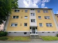 Vermietete, gepflegte Hochparterre-Wohnung in attraktiver Lage (ca. 63 m² Wohnfläche) - mit Loggia, Stellplatz & EBK - Hof
