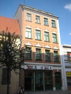 Einbauküche und Terrasse- tolle Altstadtwohnung