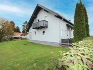 Einfamilienhaus mit großzügigem Garten + 1.350,- €/Monat Einnahmen für ELW und Photovoltaik! - Pilsting