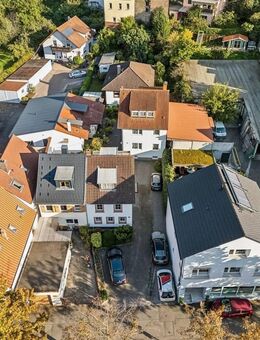 Immobilienensemble - Drei Wohnhäuser und Nebengebäuden auf gemeinsamem Grundstück in Weinheim - Weinheim