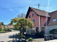 Schönes Zwei-Familienhaus mit Terrasse und Garten - Langenneufnach