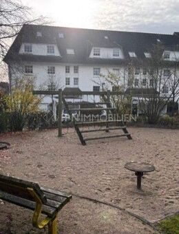 Helle 3-Zimmerwohnung mit großem Balkon und Tageslichtbad im "Weißen Viertel" - Rostock