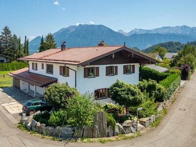 Ruhig gelegenes Einfamilienhaus mit Blick auf das Kaisergebirge