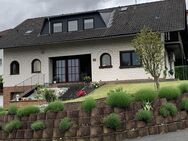 Toplage: Massives, naturnahes Einfamilienhaus in Rechtenbach bei Wetzlar - Hüttenberg
