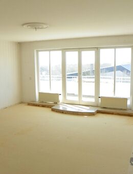 LIEDERBACH / Ts. sonnige 4-Zi.-ETW mit sehr gr. Balkon in gepflegtem Haus, 2.OG, aus Nachlass (unrenoviert), sof. verfügbar, TG-Platz optional! - Liederbach (Taunus)
